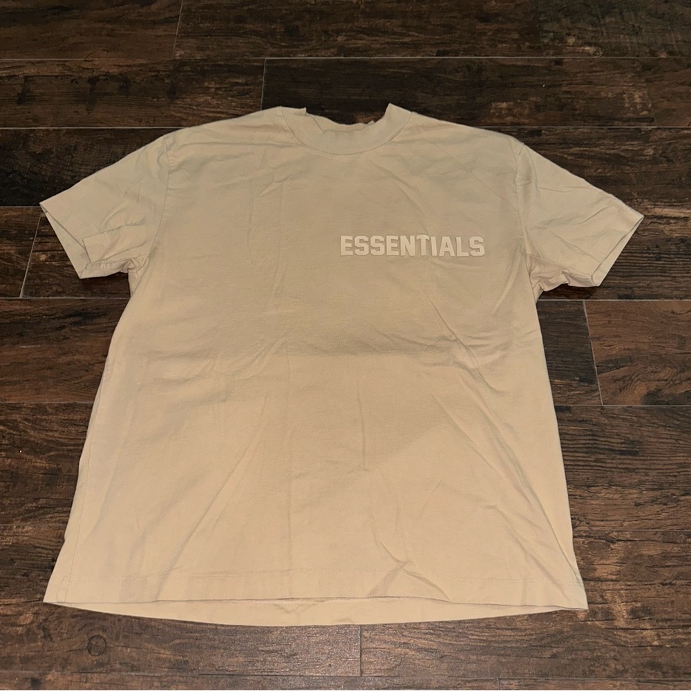 Fear of God Essentials T-shirt exclusive beige